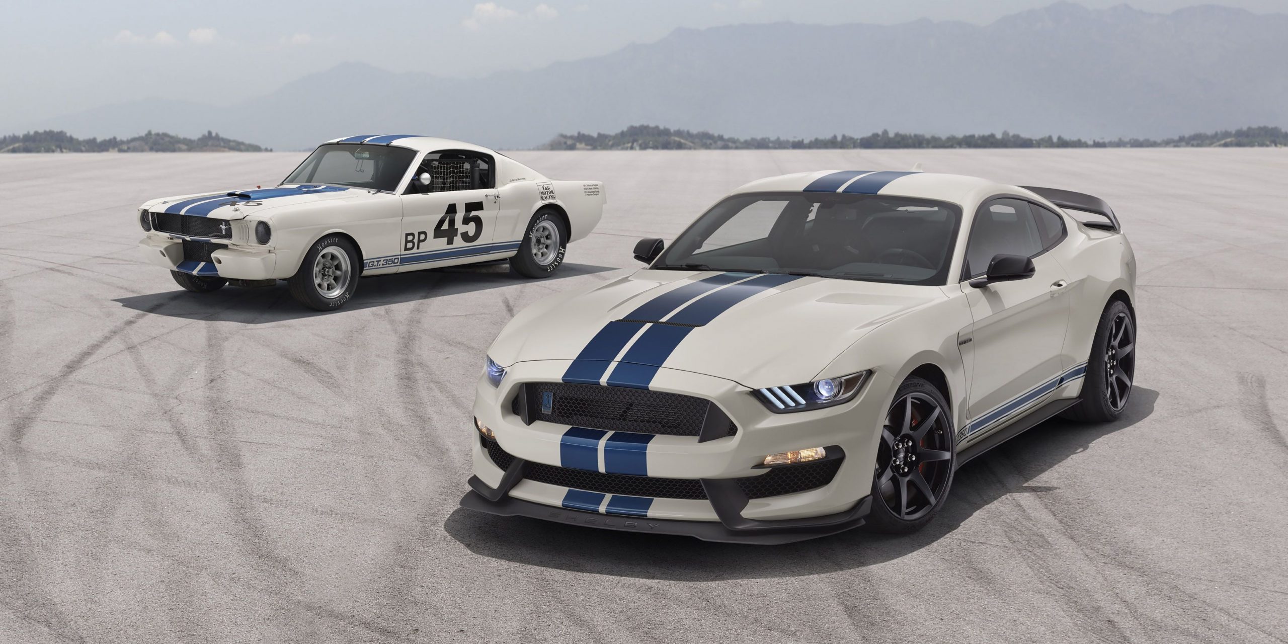 Ford Mustang Shelby GT350 Heritage Edition Channels the ’65 GT350