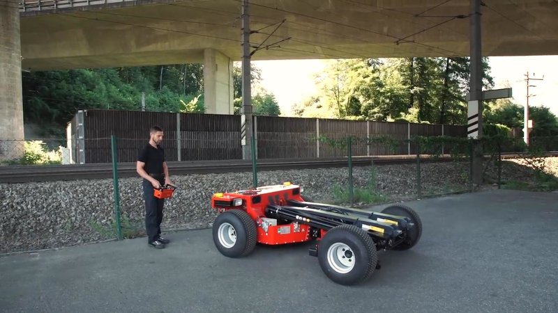 This forklift folds up to fit neatly in a box