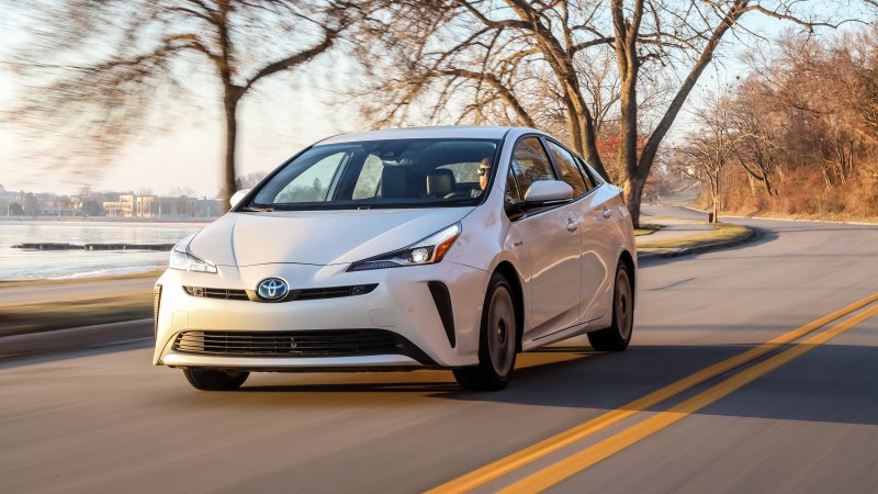 It sure seems like Toyota’s other hybrids are eating the Prius’ lunch