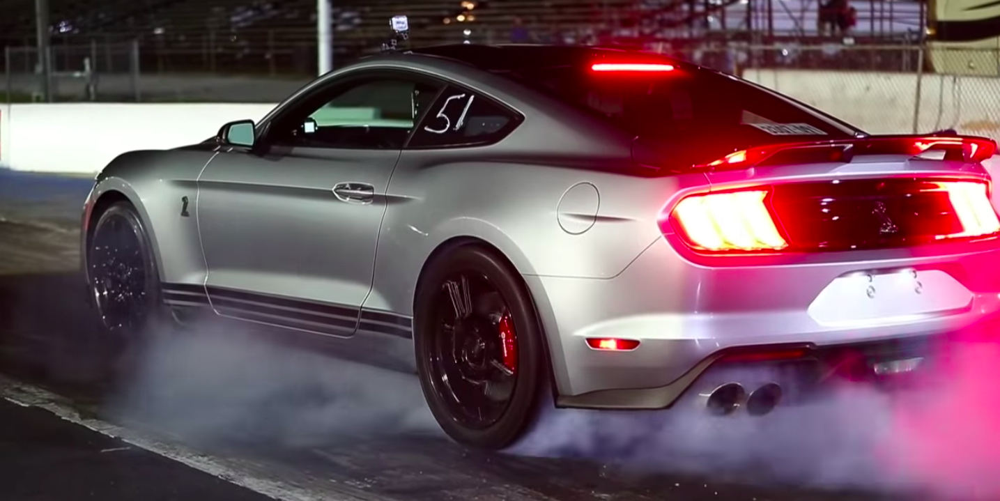 This Ford Mustang Shelby GT500 Is Tuned to 945 HP