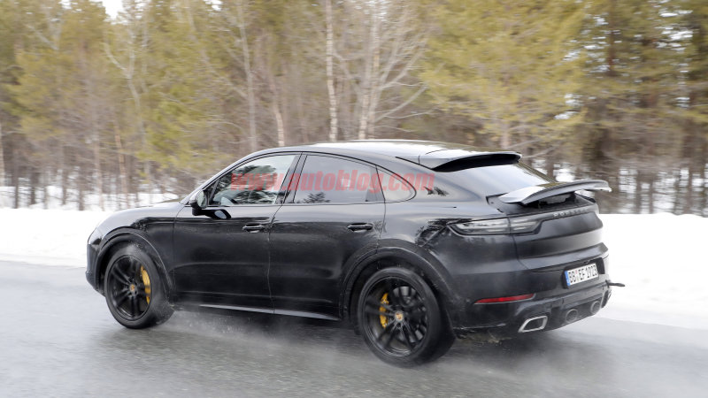 Possible Porsche Cayenne Coupe GT spied, plus exhaust note clip