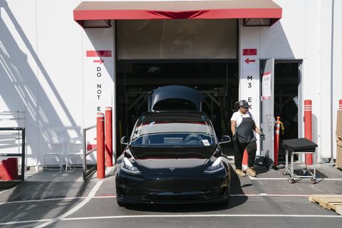 Elon Musk Vows to Move Tesla HQ out of California