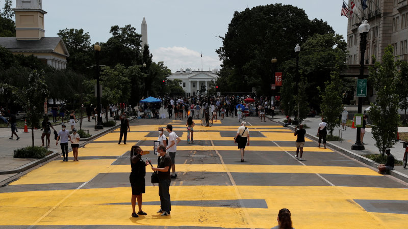 D.C. mayor paints ‘Black Lives Matter’ on street leading to Trump White House