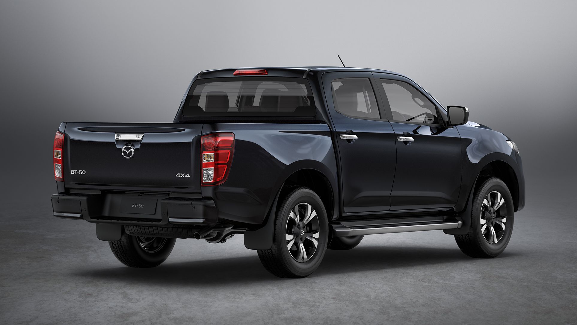 Third-Gen Mazda BT-50 Pickup Has Mazda Good Looks on New Isuzu Platform