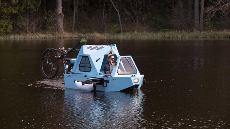 Zeltini Z-Triton is a boat, trike and cabin all in one