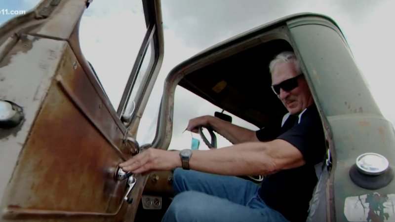 Man who drove $75 pickup for 44 years sells it to original owner’s grandson for $75