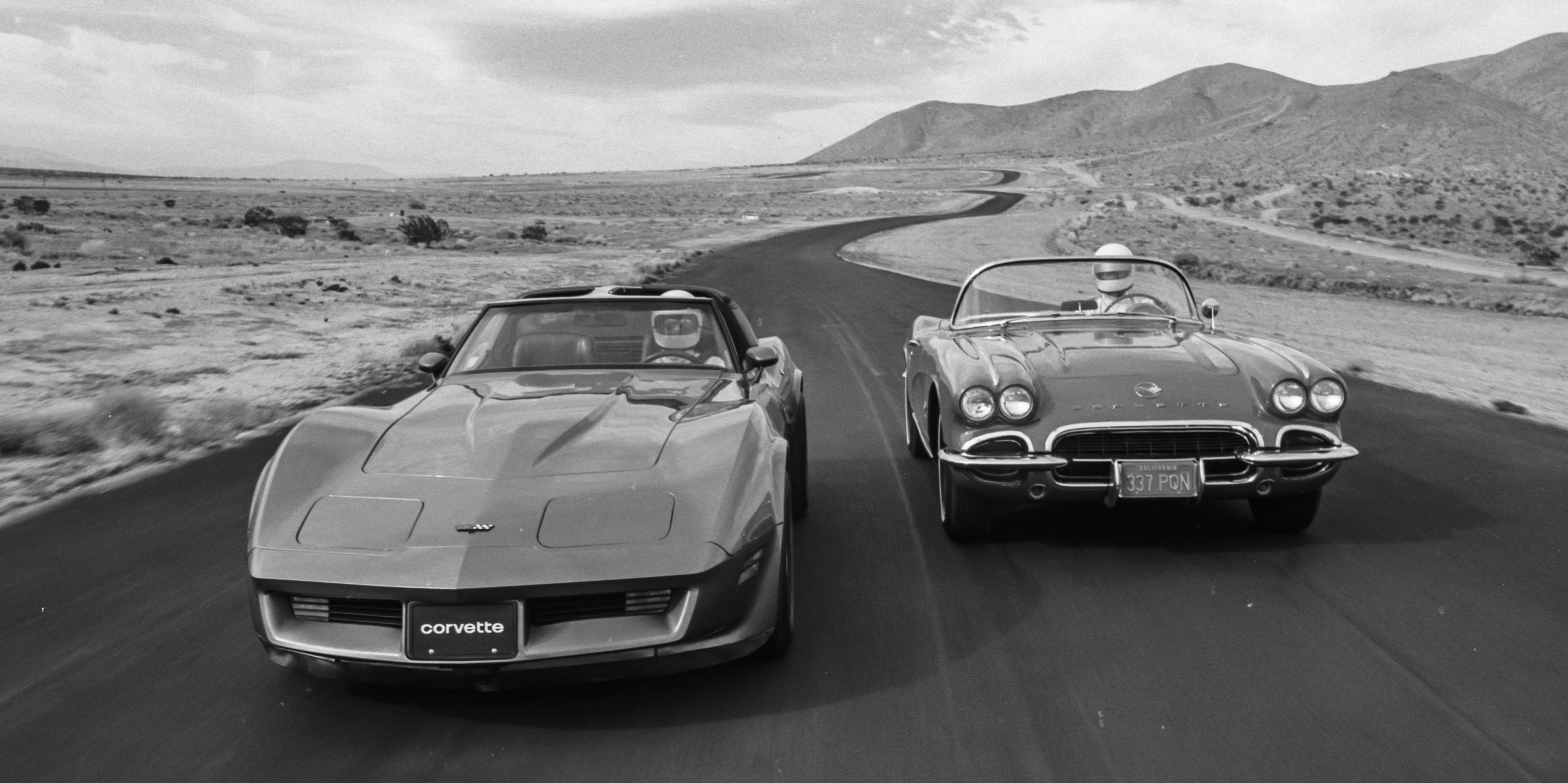 Tested: 1962 Chevrolet Corvette vs 1982 Chevrolet Corvette