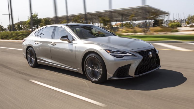 Lexus makes the LS more comfortable, smarter and even quieter for 2021