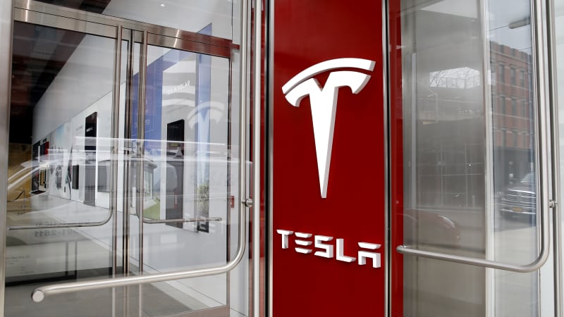 Tesla urges court to reinstate higher emissions penalties against automakers