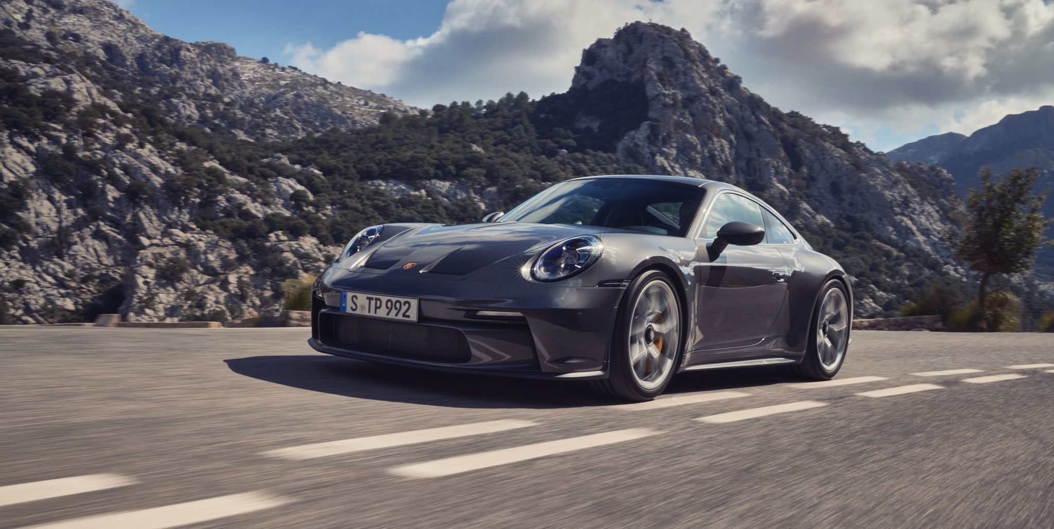 Why the Manual-Transmission Porsche 911 GT3 Fails California’s Noise Test