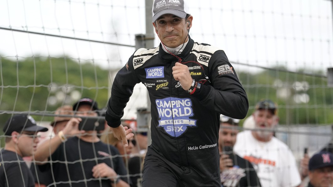 Castroneves to chase 5th Indy 500 with MSR