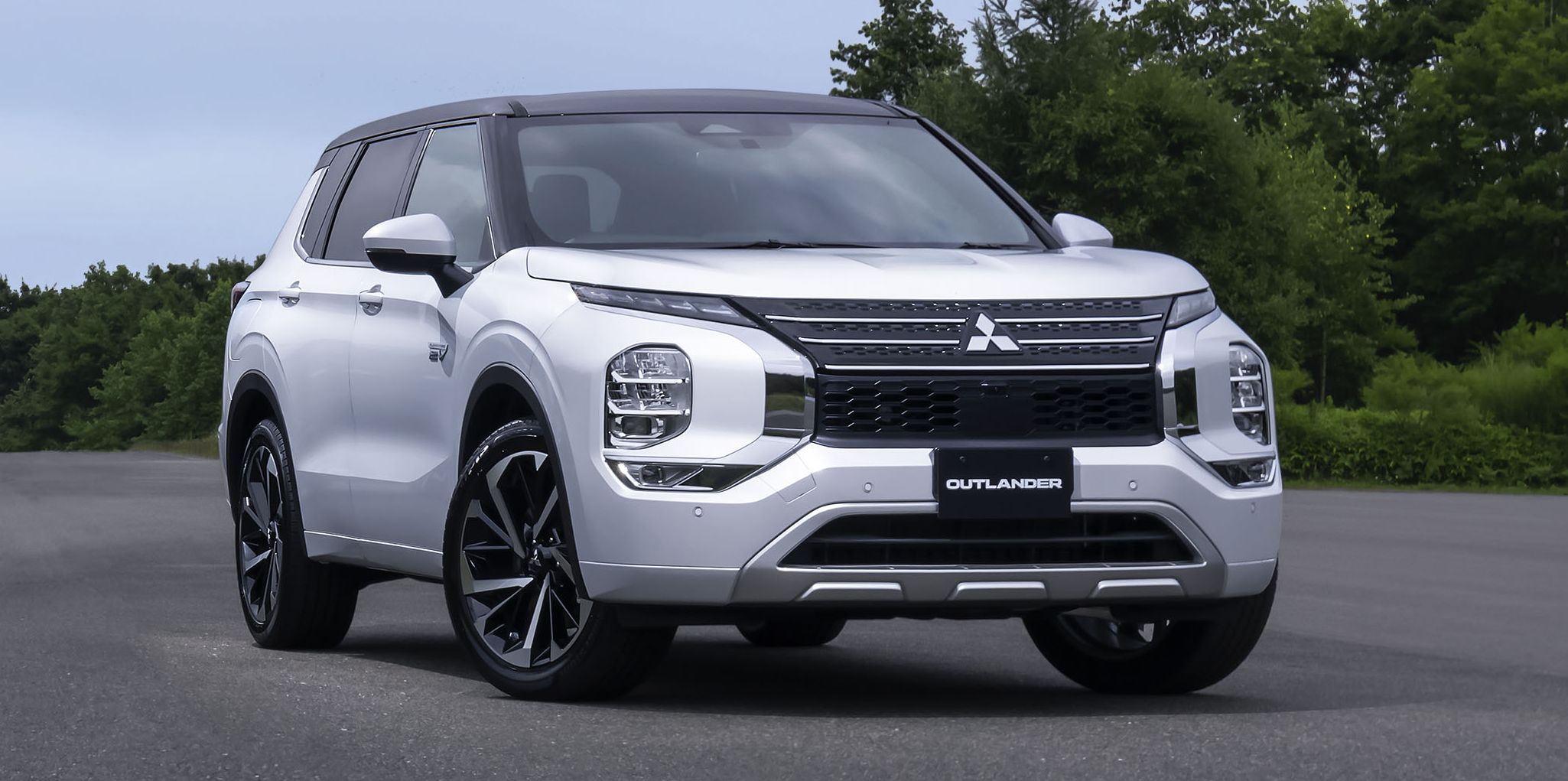 2023 Mitsubishi Outlander Plug-In Hybrid Revealed, Confirmed for U.S.