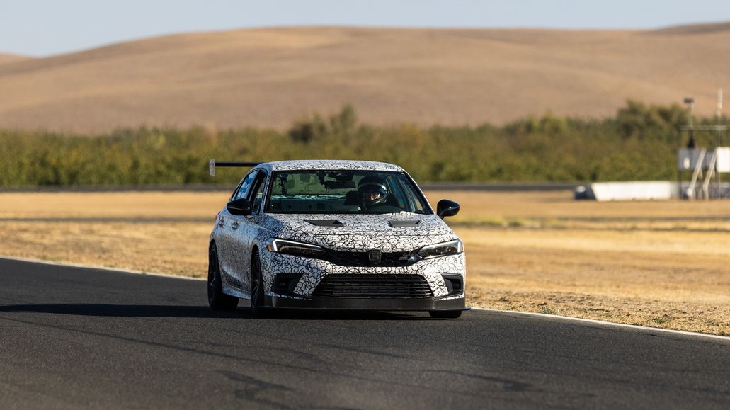 See 2022 Honda Civic Si Teased in Racing Version with Big Wing