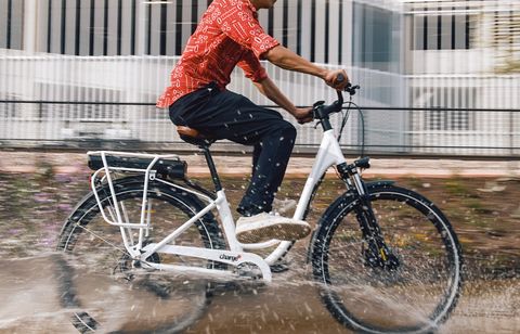 Three E-Bikes to Help Throttle Up This Fall