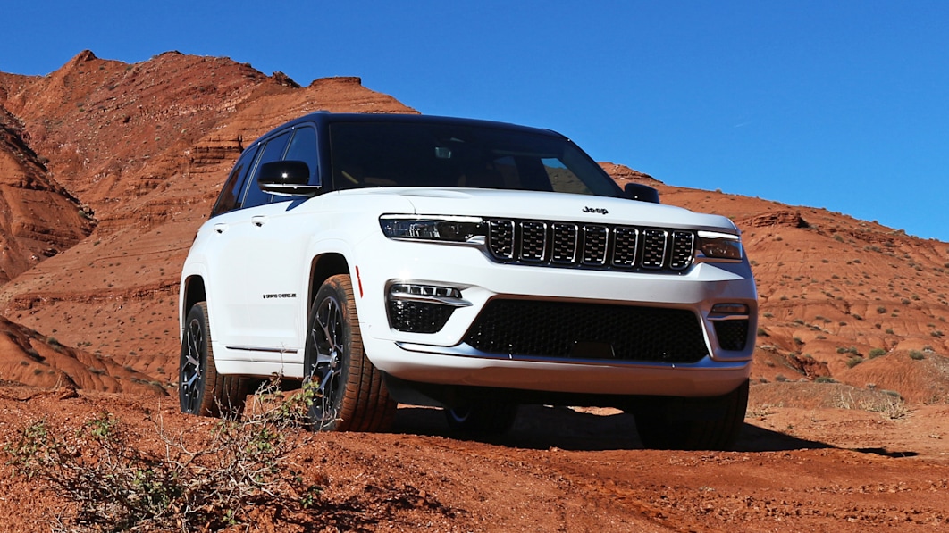 2022 Jeep Grand Cherokee Review | Longer, better, faster, finer