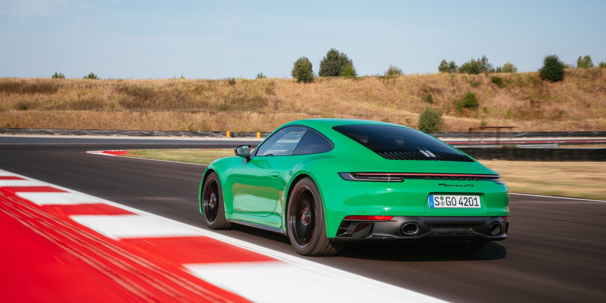 Porsche Confirms That Sporty 911 Hybrid Will Not Be a Plug-In