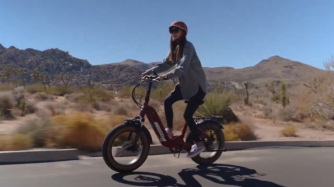 This foldable e-bike from Aventon is designed for the outdoor enthusiast