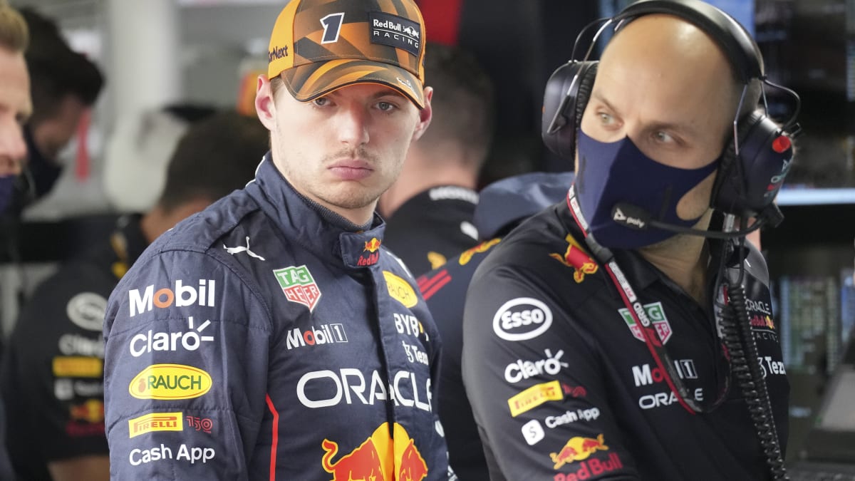 Verstappen set to win a second straight F1 season title