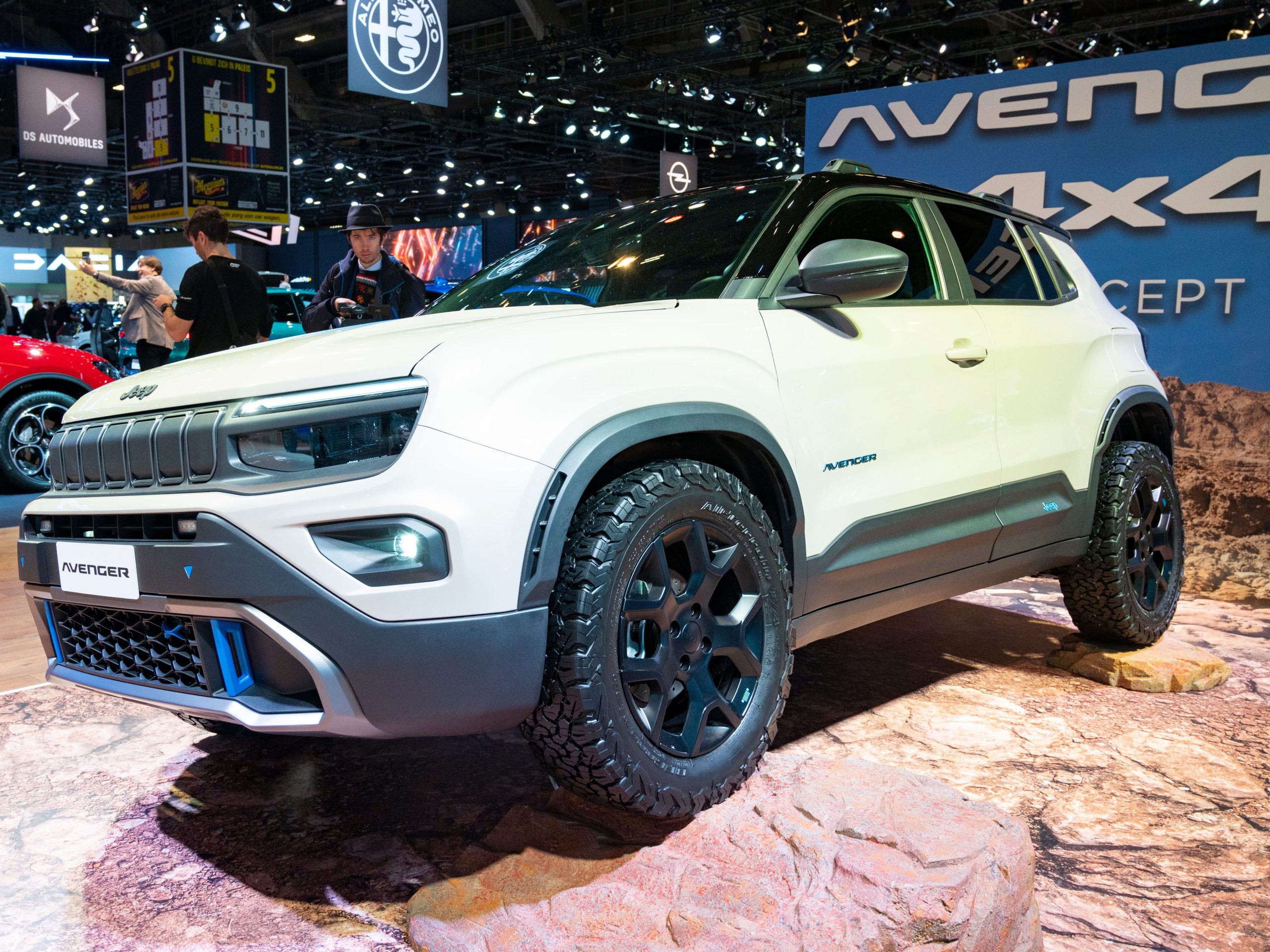 Jeep Avenger wins European Car of the Year, but you can’t the brand’s first EV in America