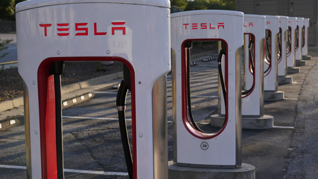 White House: Tesla to make some EV chargers available to all