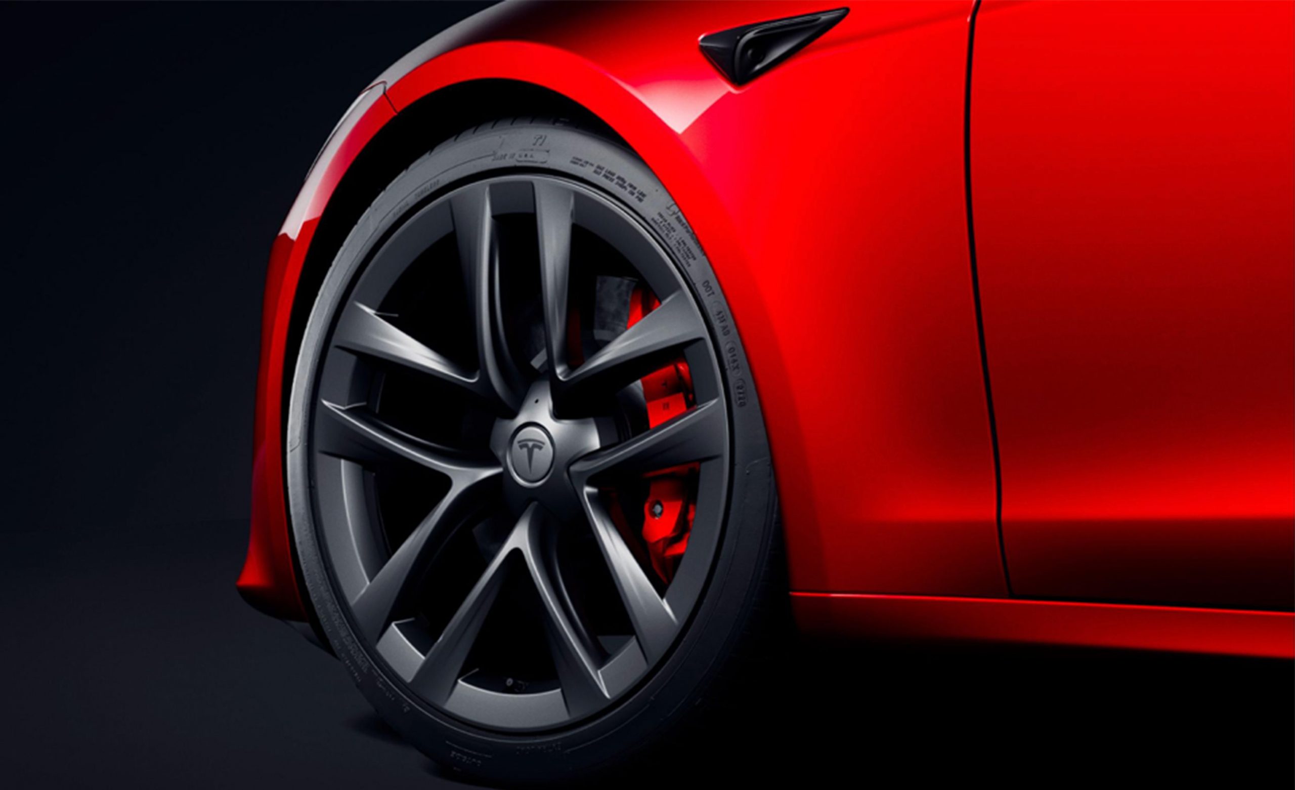 2023 Tesla Model S and X Add Pretty-but-Pricey $3000 Red Paint